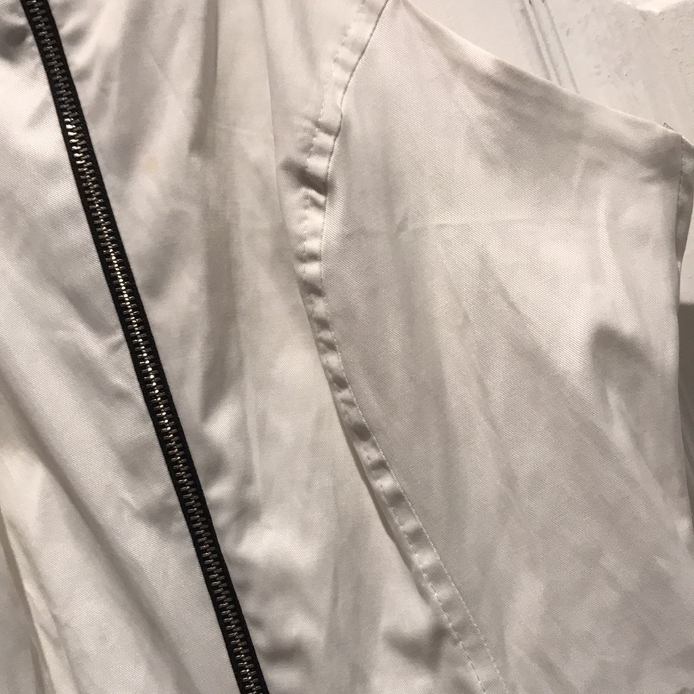 White zippered dress - Picture 4 of 15